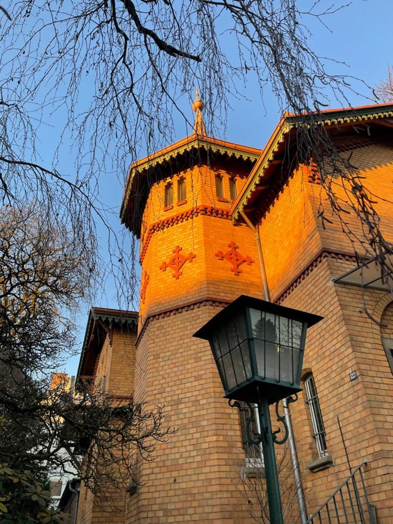 Haus Mit Tuermchen Solingen Exterior foto